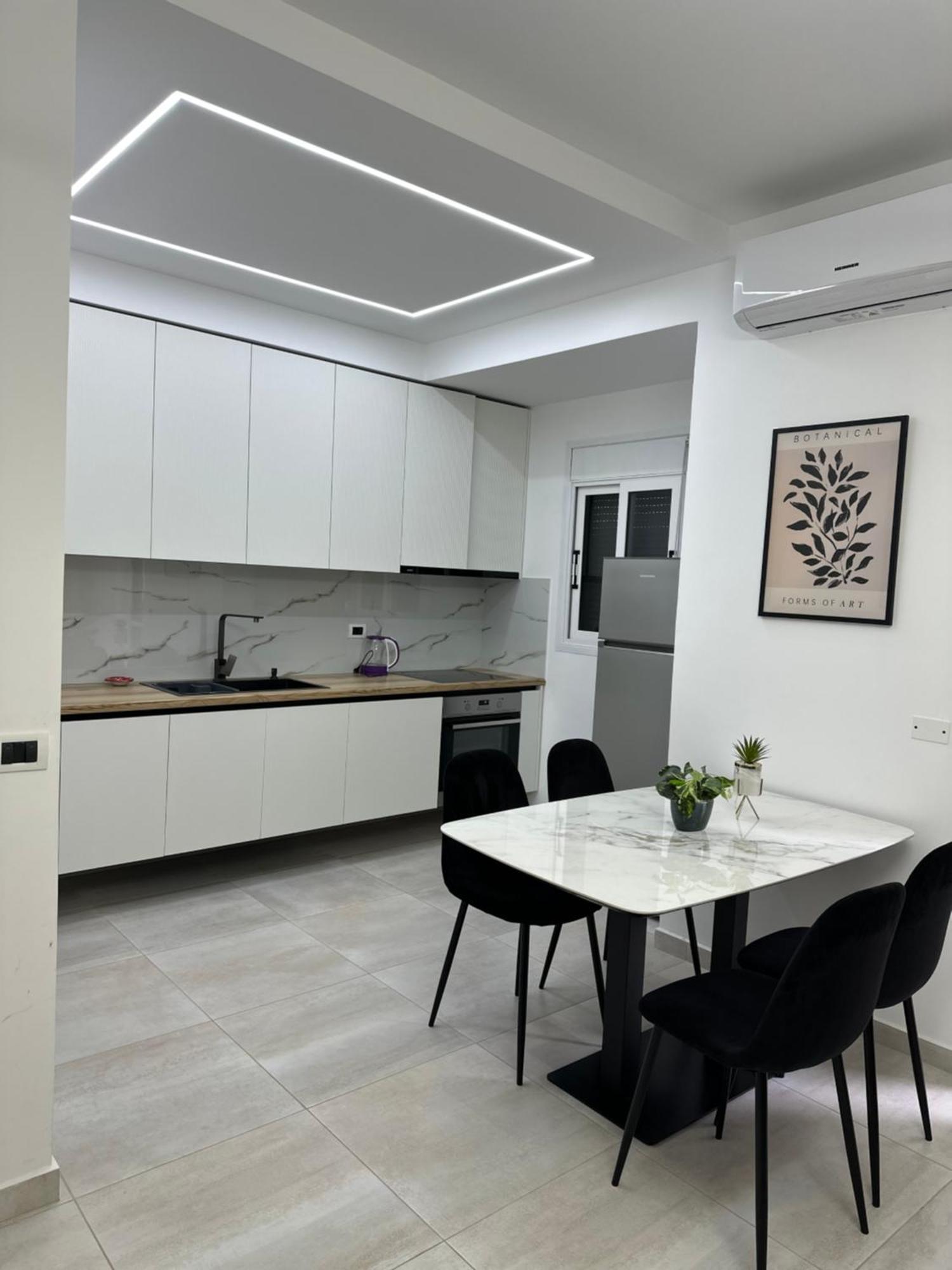 Lungomare Luxury Sea View Apartaments Vlorë Eksteriør bilde
